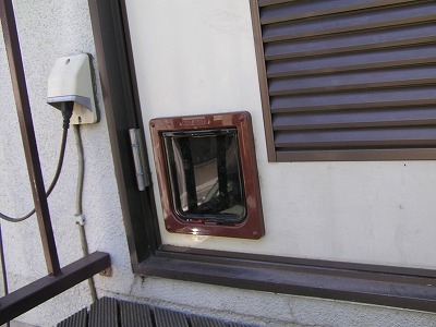 勝手口に取付